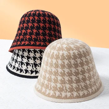 Есенно-зимни вязаная вълнена шапка, Универсална детска черно-бял японски широка периферия шапка в клетка, топла широка периферия капачка
